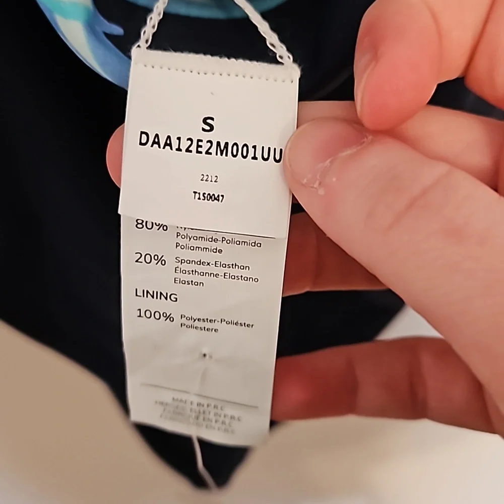 Cupshe Floral And Navy Halter Top  one Piece Swimsuit. NWT - Picture 4 of 6